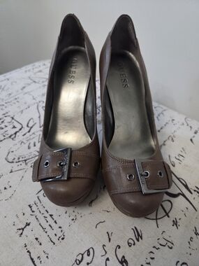 GUESS Brown Leather Buckle Platform Pumps